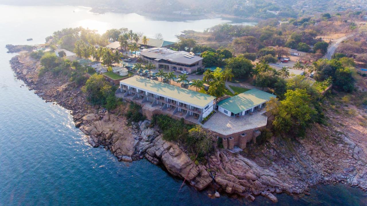 Lake Safari Lodge Сиавонга Екстериор снимка