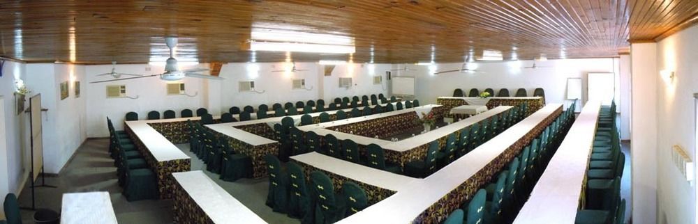 Lake Safari Lodge Сиавонга Екстериор снимка