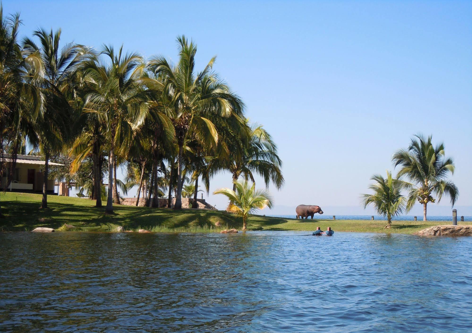 Lake Safari Lodge Сиавонга Екстериор снимка